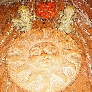 Lot w/Terracotta Sun/Angel/cherubs